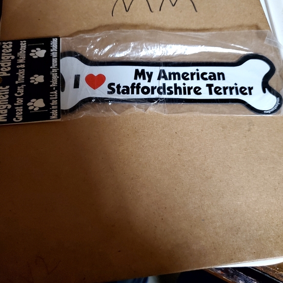 Dog bone magnet - Picture 1 of 1